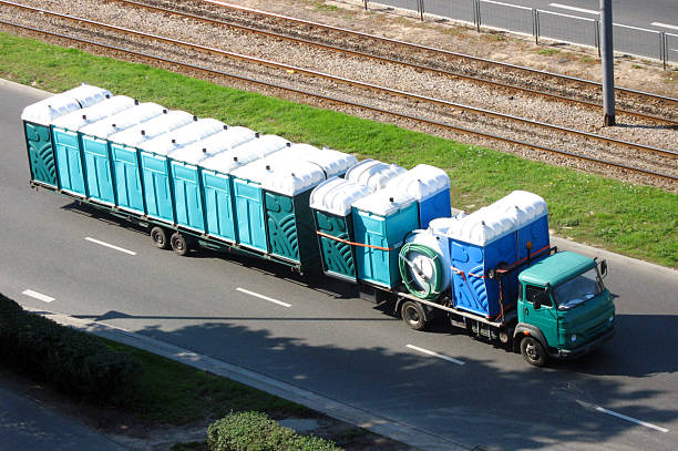 Best Porta potty rental near me  in Maple Bluff, WI